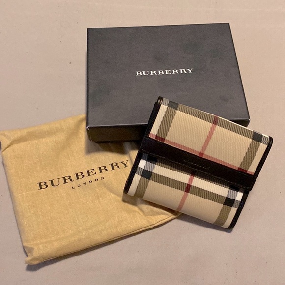 Burberry Handbags - Authentic Burberry Wallet